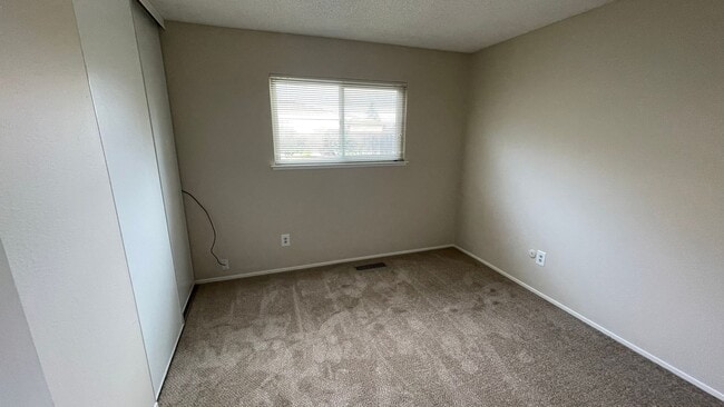 Building Photo - Beautifully updated 3 bedroom, 2 bathroom home in Bay Point