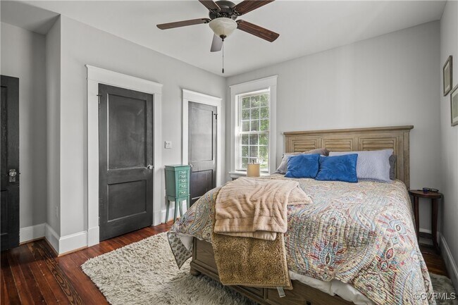 Building Photo - 3100 Barton Ave