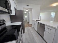Building Photo - 2890 N Oakland Forest Dr
