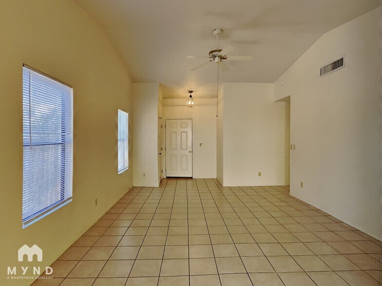 Building Photo - 2966 W Country Meadow Dr