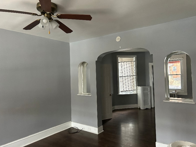 Building Photo - 4943 N 8th St