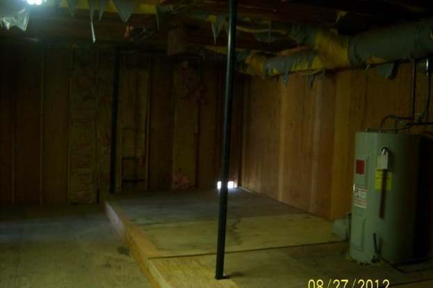 Building Photo - 10448 Edgewater Dr