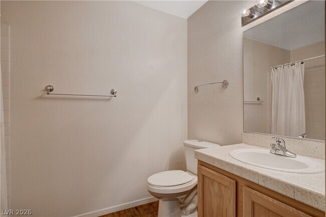 Building Photo - 7100 W Pirates Cove Rd