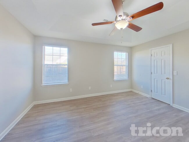 Building Photo - 4 Sweetberry Ct