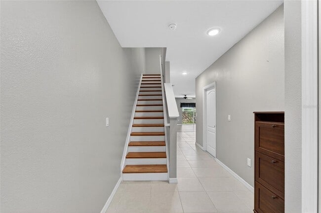 Building Photo - 3842 Hampstead Ln