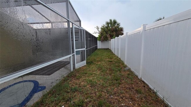 Building Photo - 7340 Brentwood Dr
