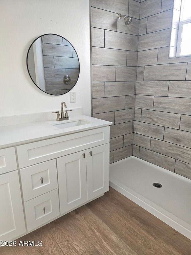 Building Photo - 1401 S 11th Ave