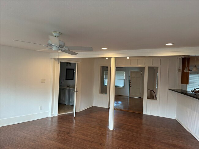 Building Photo - 6944 Burgess St