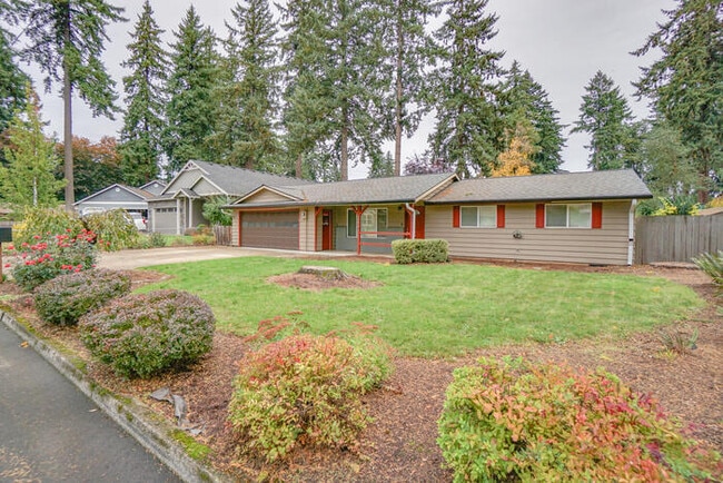 Building Photo - THREE BEDROOM HOUSE IN VANCOUVER