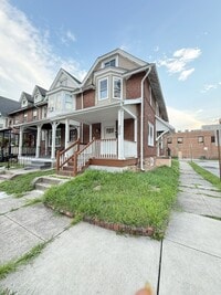 Building Photo - 200 Nassau Pl