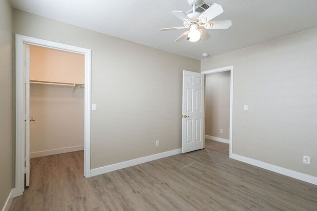 Building Photo - 3 BD 2 BTH SINGLE STORY FOR RENT IN GREEN VALLEY! * COMING SOON *