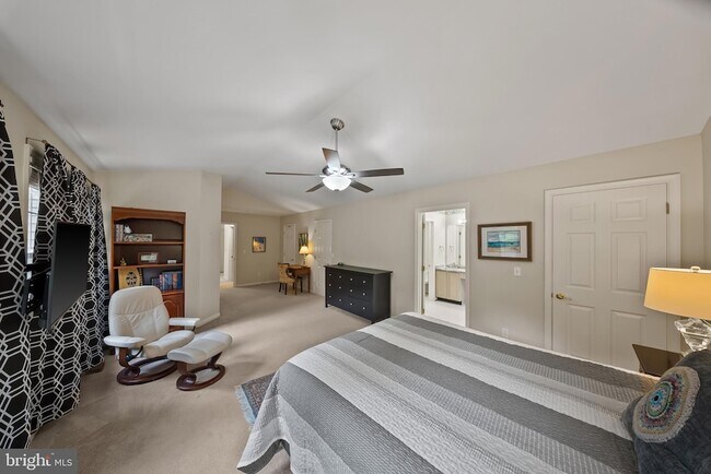Building Photo - 1438 Mariner Dr