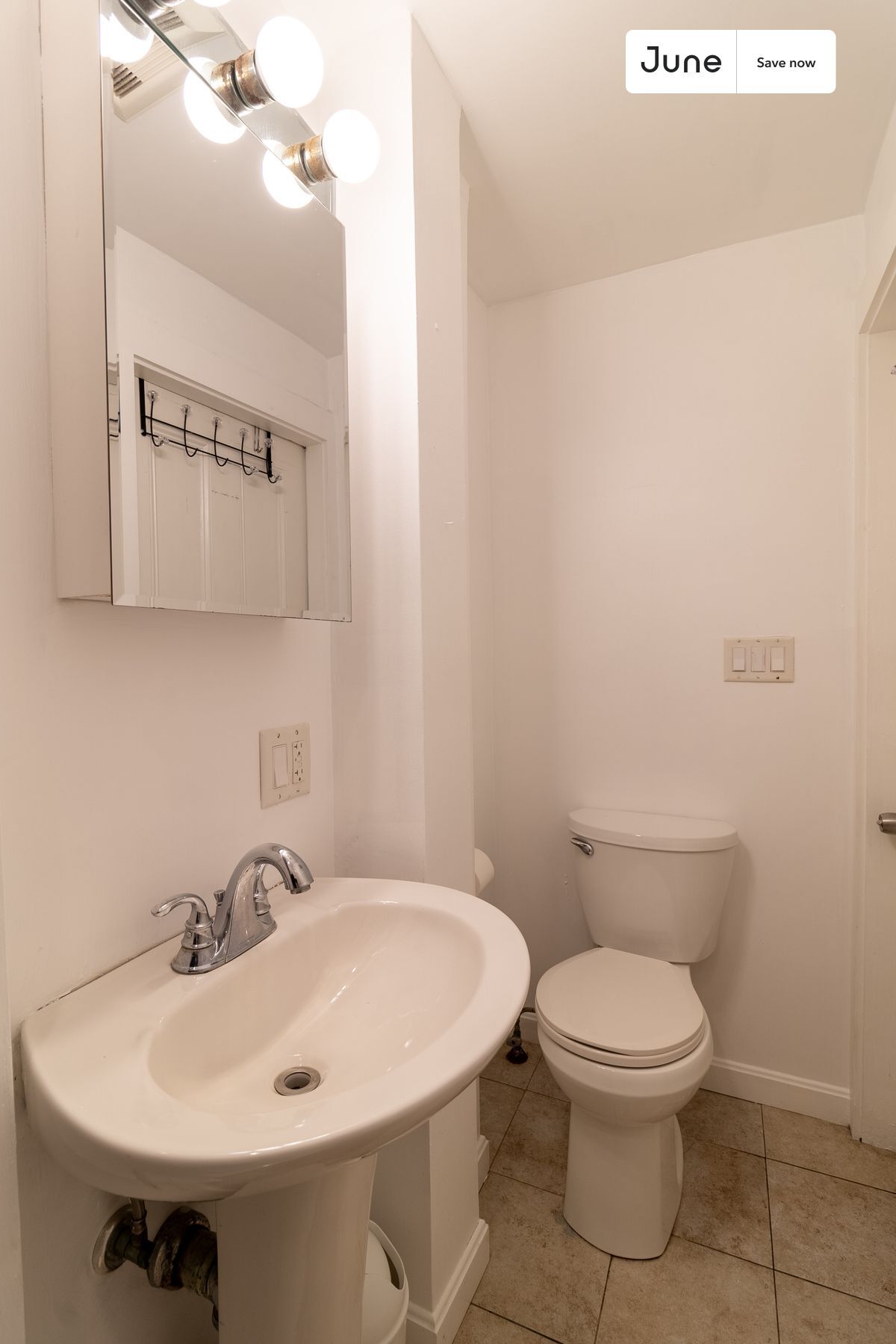 Building Photo - 6 7th St