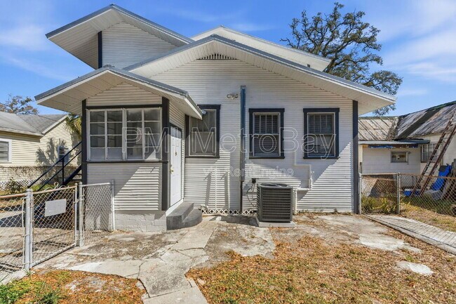 Building Photo - 2914 N 10th St