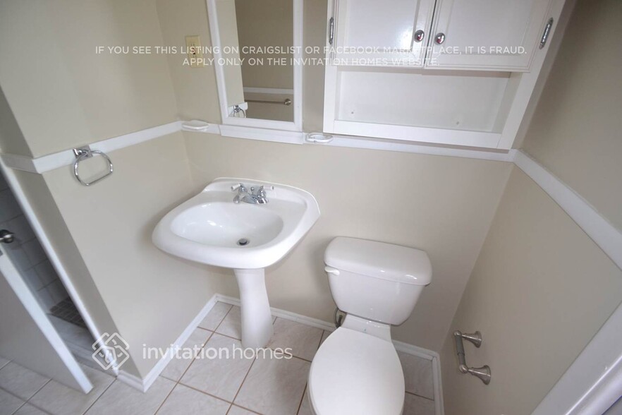 Building Photo - 3349 Xenwood Ave S