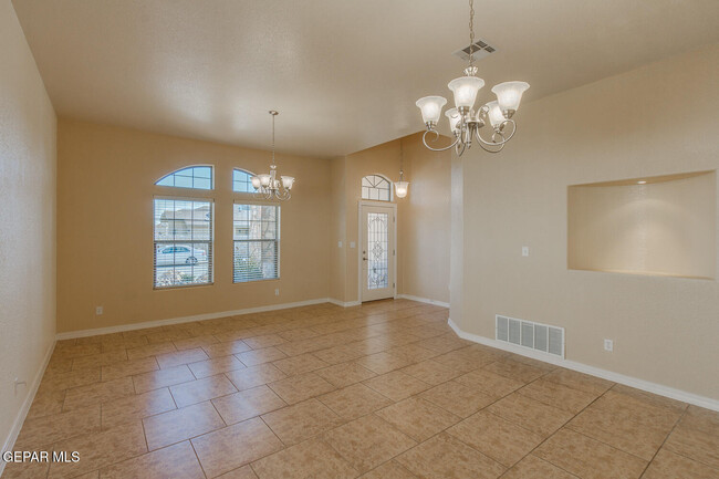 Building Photo - 5505 Ignacio Frias Dr