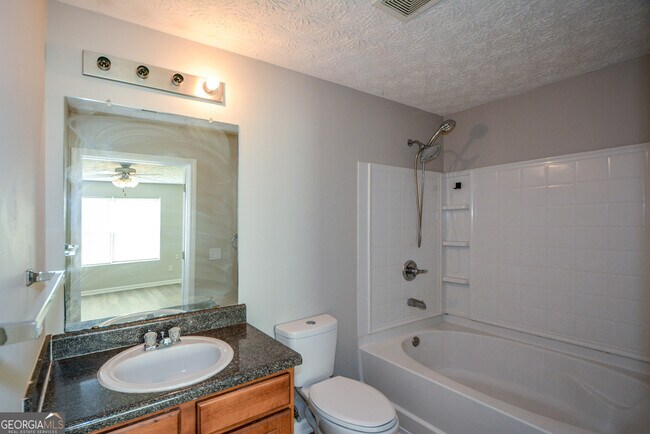 Building Photo - 4103 Fairington Club Dr