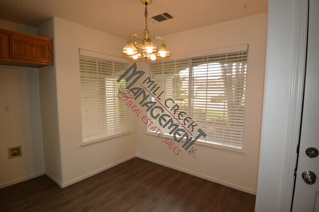 Building Photo - 5404 W Dorothea Ave