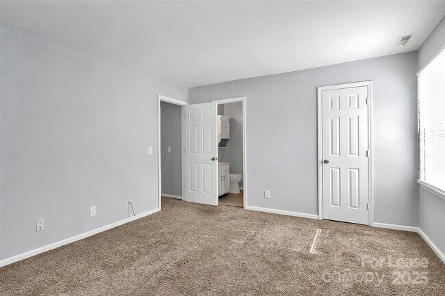 Building Photo - 6146 Meadow Rose Ln