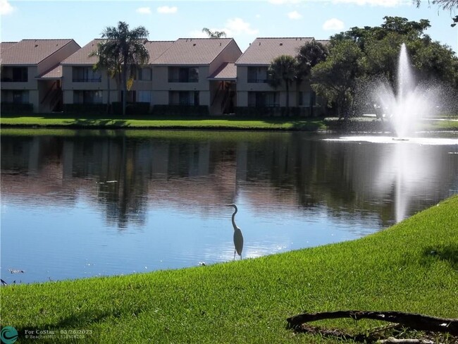 Building Photo - 641 Lyons Rd