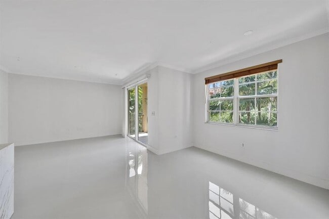 Building Photo - 1803 N Flagler Dr