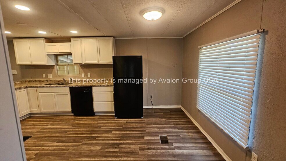 Building Photo - 7519 Mc Cowan Dr