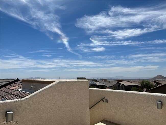 Building Photo - 10862 Knickerbocker Ave