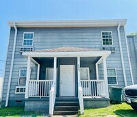 Building Photo - 2805 E 37th St