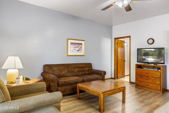 Building Photo - 5829 Buck Springs Rd