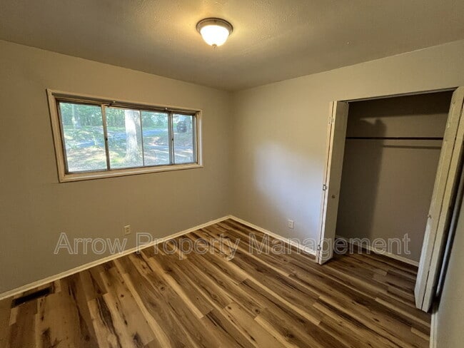Building Photo - 2106 Evans Ave NW