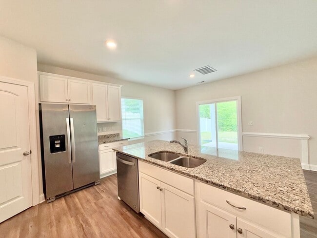 Building Photo - **OFFERING WAIVED APPLICATION FEES** Moder...
