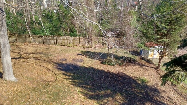 Building Photo - 521 Fairfield Way