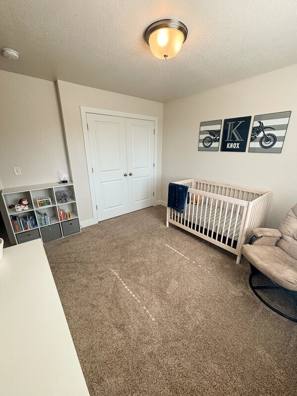 Building Photo - 875 W 600 S