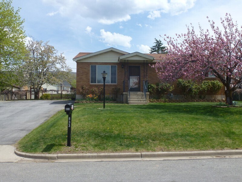 Building Photo - 833 W 3600 S