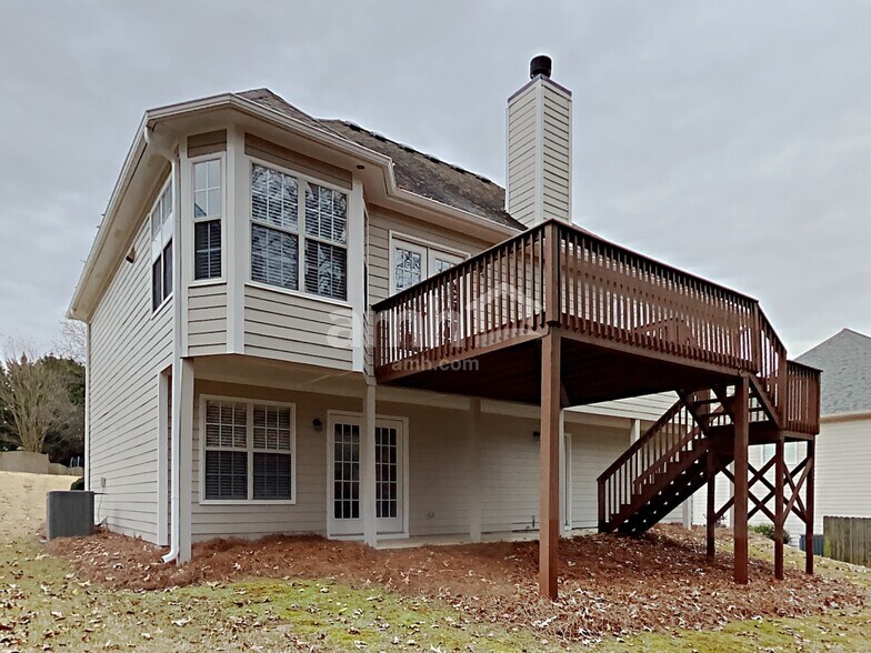 Building Photo - 3394 English Oaks Dr NW