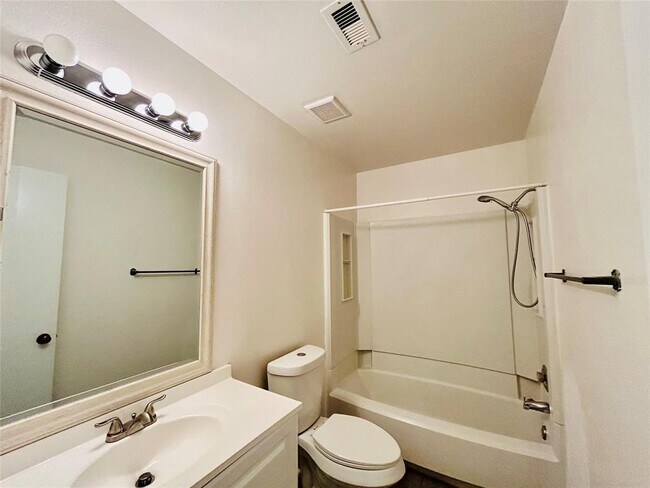 Building Photo - 5989 Allday Dr