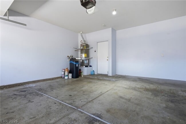 Building Photo - 9983 Canyon Peak Dr