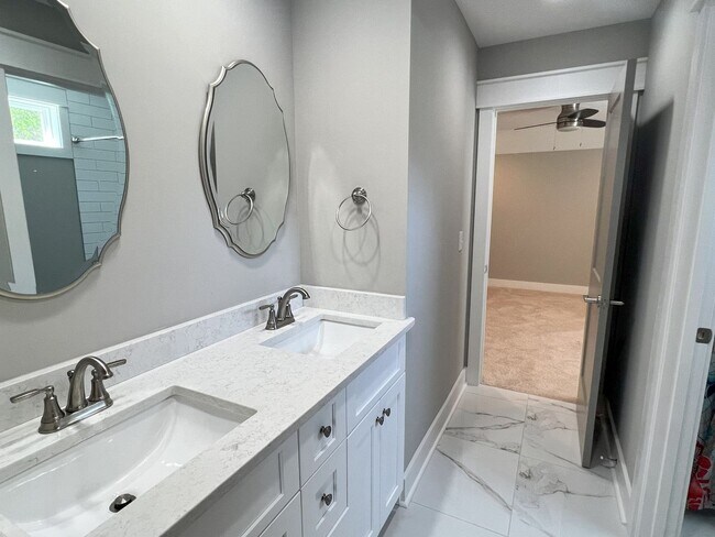 Building Photo - 264 Palmetto Harbour Dr