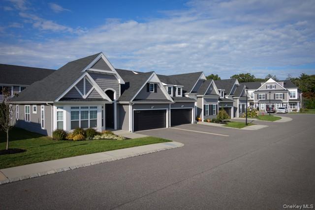 Building Photo - 300 Sutton Ct