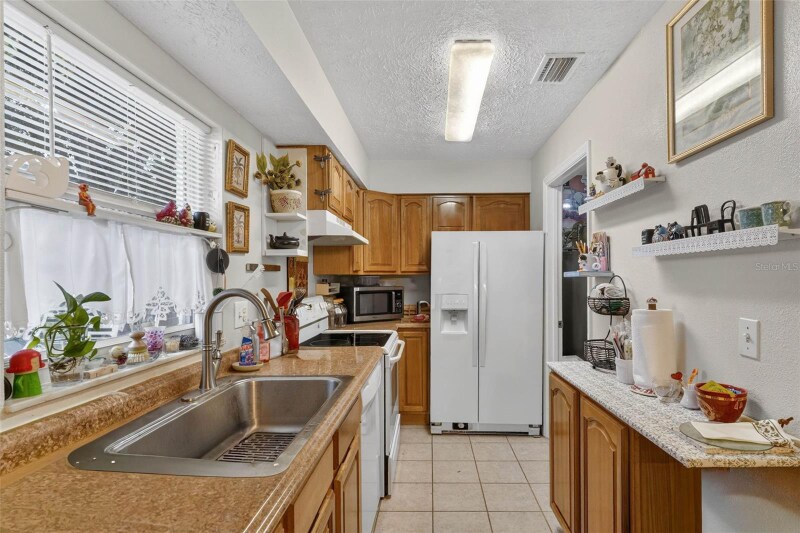 Building Photo - 6515 Spanish Moss Cir