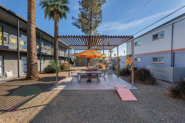 Building Photo - Broadway Apartments