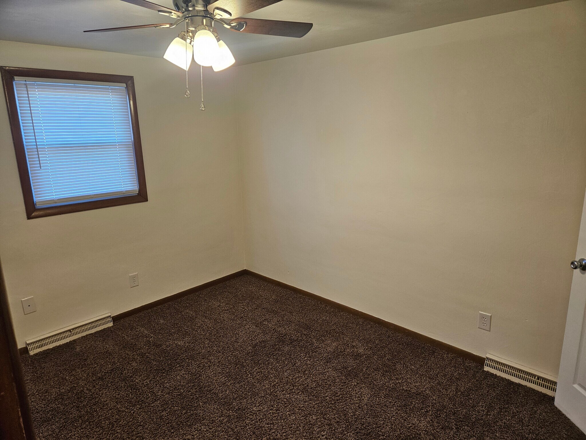 Building Photo - 5246 E Calla Rd