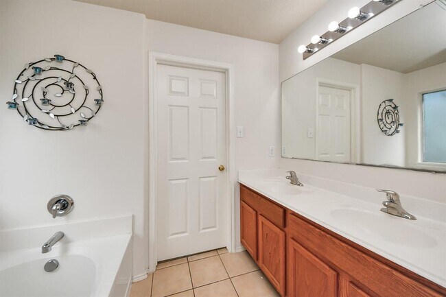 Building Photo - 1115 Juniper River Ct