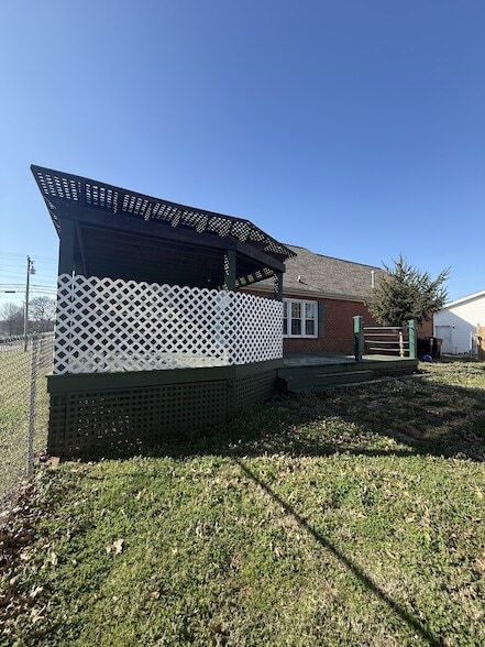 Building Photo - 508 Veterans Pkwy