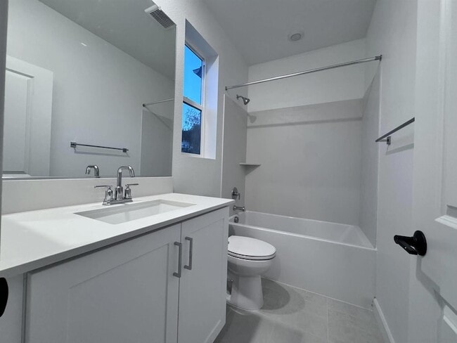 Building Photo - 12045 Sienna Ln