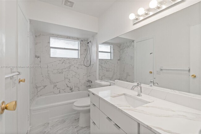 Building Photo - 3405 NW 48th Ave