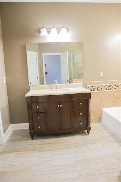 Building Photo - 1526 Lechemin Dr