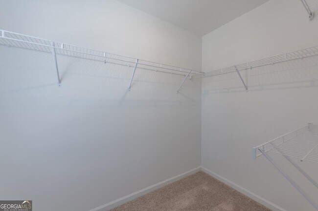 Building Photo - 5542 Highland St