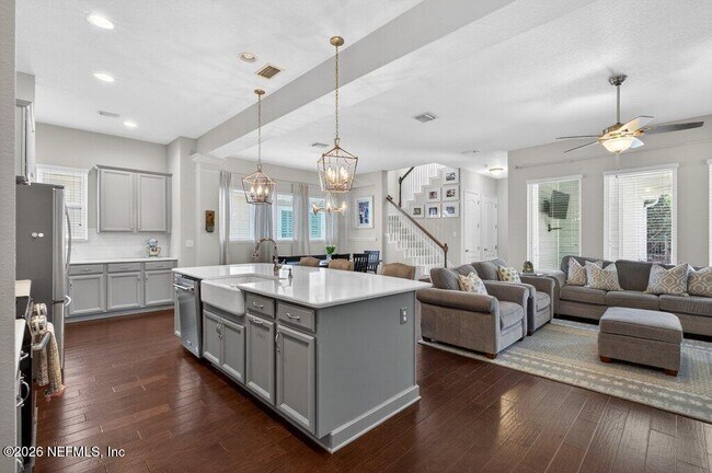 Building Photo - 120 Burlcrest Ct