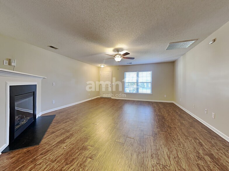 Building Photo - 177 Wildberry Ln